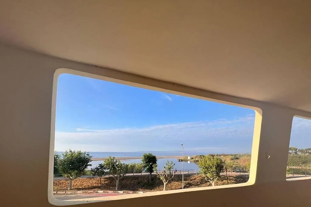 3Apartamento De Tres Habitaciones Empuriabrava Spain