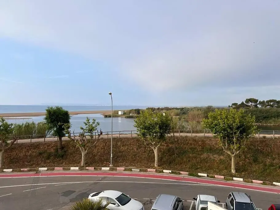 3Apartamento De Tres Habitaciones Empuriabrava 0*,